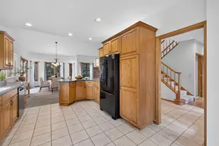 2032 Fox Valley Dr SW, Rochester, MN 55902 - Photo 5