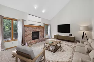 2032 Fox Valley Dr SW, Rochester, MN 55902 - Photo 13