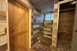 431 W Luverne St, Luverne, MN 56156 - Photo 7