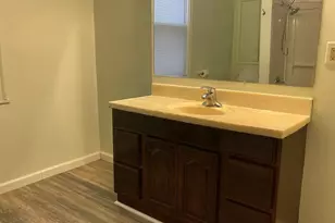 904 Jessamine Ave E, Saint Paul, MN 55106 - Photo 9