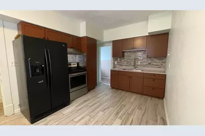 904 Jessamine Avenue E, Saint Paul, MN 55106 - Photo 13