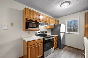 4870 Babcock Trail, Inver Grove Heights, MN 55077 - Photo 25