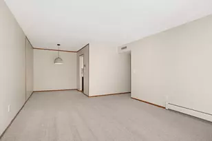 2210 Midland Grove Rd, Roseville, MN 55113 - Photo 9