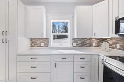 912 Carter Circle, Eveleth, MN 55734 - Photo 9