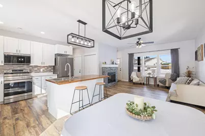 912 Carter Circle, Eveleth, MN 55734 - Photo 13