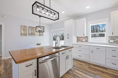 912 Carter Circle, Eveleth, MN 55734 - Photo 11