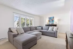 17205 27th Ave N, Plymouth, MN 55447 - Photo 3