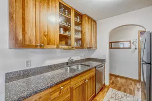 7340 York Ave S, Edina, MN 55435 - Photo 9