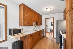 1370 Barclay St, Saint Paul, MN 55106 - Photo 11