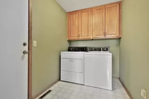 6861 W 82nd St, Bloomington, MN 55438 - Photo 19