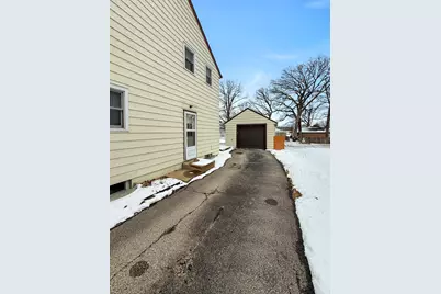 1913 6th Avenue NE, Austin, MN 55912 - Photo 25