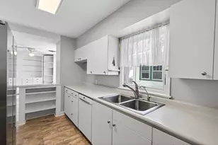 317 Snelling Ave S, Saint Paul, MN 55105 - Photo 19