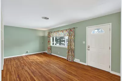 317 Snelling Avenue S, Saint Paul, MN 55105 - Photo 7