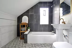 2011 2nd Ave N, Minneapolis, MN 55405 - Photo 9