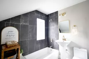 2011 2nd Ave N, Minneapolis, MN 55405 - Photo 11