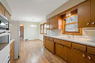 3231 Zane Ave N, Crystal, MN 55422 - Photo 11