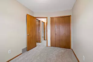 3231 Zane Ave N, Crystal, MN 55422 - Photo 19