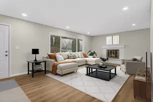 4617 Maryland Ave N, Crystal, MN 55428 - Photo 3