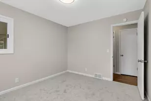 4617 Maryland Ave N, Crystal, MN 55428 - Photo 21