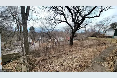 884 Mound Street, Saint Paul, MN 55106 - Photo 5