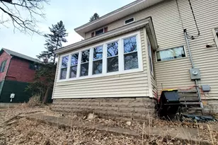 884 Mound St, Saint Paul, MN 55106 - Photo 3