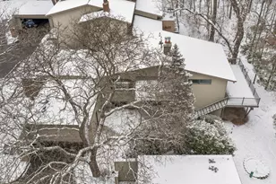 9708 Mill Creek Dr, Eden Prairie, MN 55347 - Photo 51