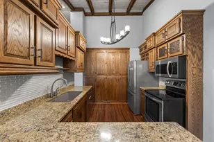 9708 Mill Creek Dr, Eden Prairie, MN 55347 - Photo 13