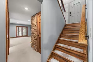 9708 Mill Creek Dr, Eden Prairie, MN 55347 - Photo 27