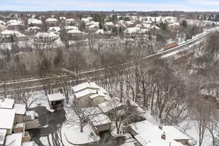 9708 Mill Creek Dr, Eden Prairie, MN 55347 - Photo 47