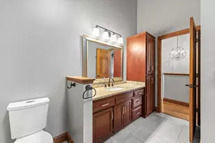 9708 Mill Creek Dr, Eden Prairie, MN 55347 - Photo 19