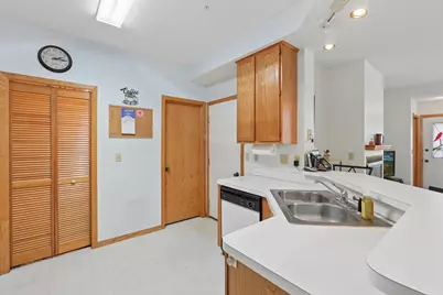 8851 Branson Drive, Inver Grove Heights, MN 55076 - Photo 7