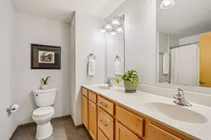 825 Berry St, Saint Paul, MN 55114 - Photo 23