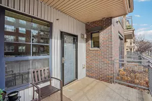 825 Berry St, Saint Paul, MN 55114 - Photo 21