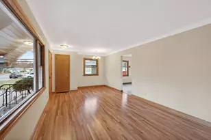 2724 McKnight Rd N, North Saint Paul, MN 55109 - Photo 5