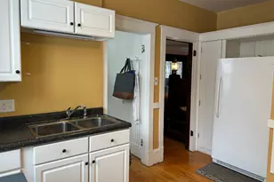 1723 E 4th St, Duluth, MN 55812 - Photo 9