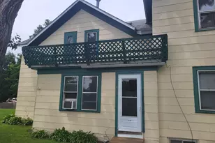 610 8th St SW, Austin, MN 55912 - Photo 5