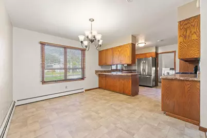 2807 Edgewood Drive N, Fargo, ND 58102 - Photo 9
