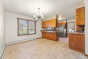 2807 Edgewood Dr N, Fargo, ND 58102 - Photo 9