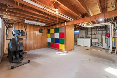 2807 Edgewood Drive N, Fargo, ND 58102 - Photo 43