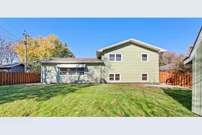 2807 Edgewood Drive N, Fargo, ND 58102 - Photo 47