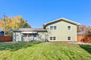 2807 Edgewood Dr N, Fargo, ND 58102 - Photo 47