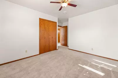 2807 Edgewood Drive N, Fargo, ND 58102 - Photo 21