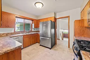 2807 Edgewood Dr N, Fargo, ND 58102 - Photo 15
