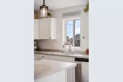 423 Eagle Street NW, Isanti, MN 55040 - Photo 5