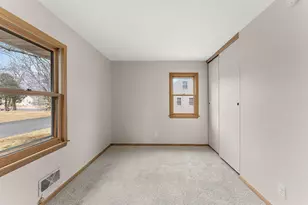 136 Panorama Ave, Fridley, MN 55421 - Photo 17