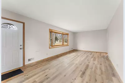 136 Panorama Avenue, Fridley, MN 55421 - Photo 9