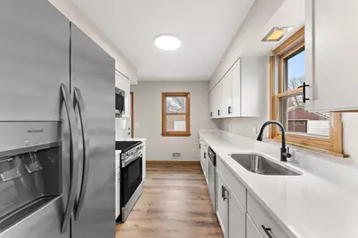 136 Panorama Avenue, Fridley, MN 55421 - Photo 5