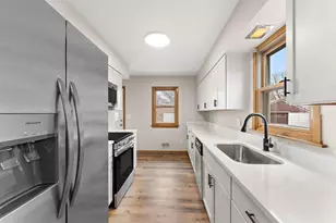 136 Panorama Ave, Fridley, MN 55421 - Photo 5