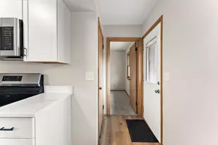 136 Panorama Ave, Fridley, MN 55421 - Photo 7