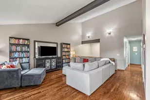 9344 Nesbitt Rd, Bloomington, MN 55437 - Photo 7